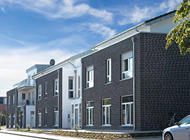 Wohn- Geschäftsgebäude Kirchhoven